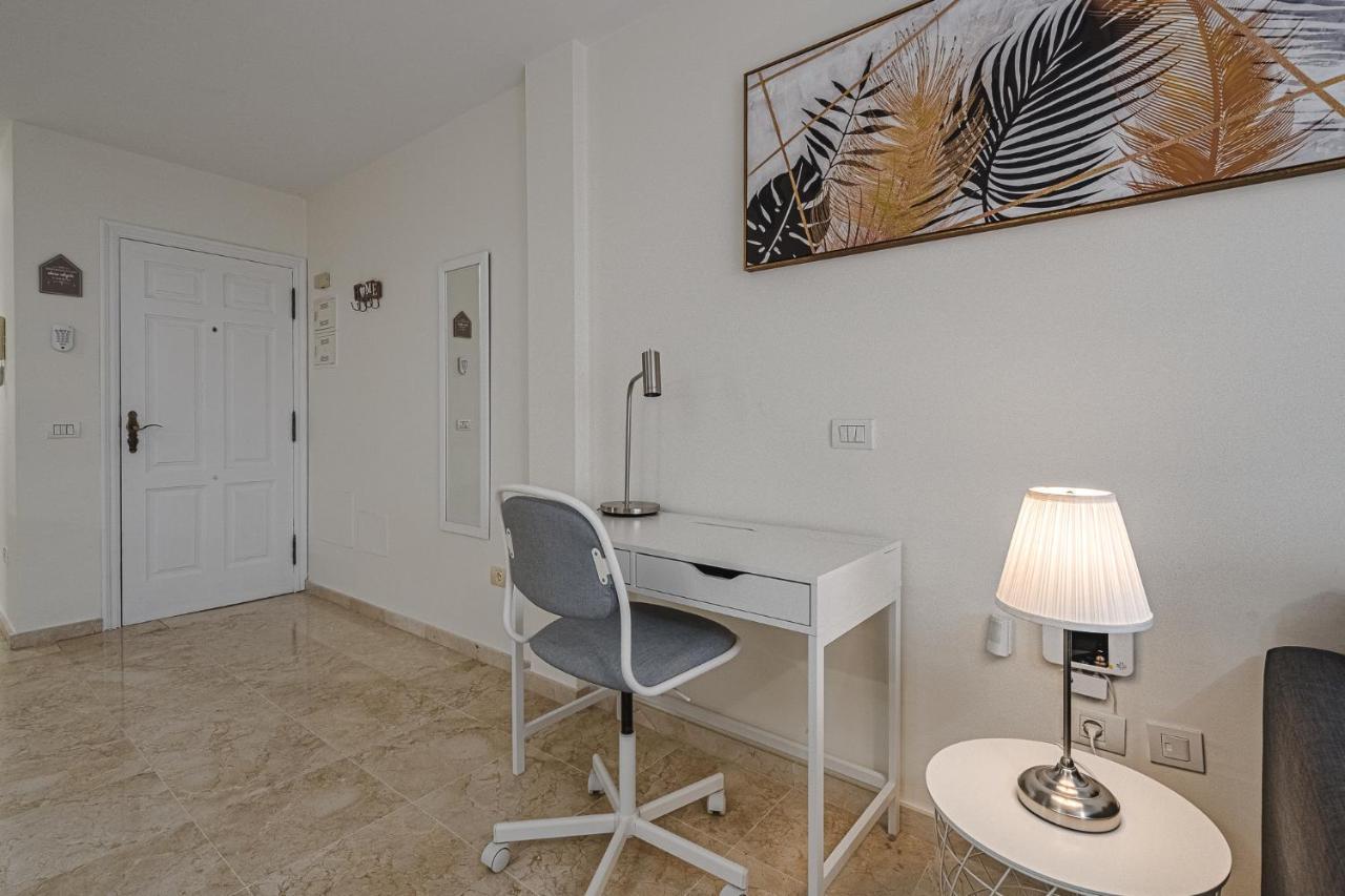 Paraiso Palm Mar Beautiful & Bright Renovated Apartment With Air Conditioning エクステリア 写真