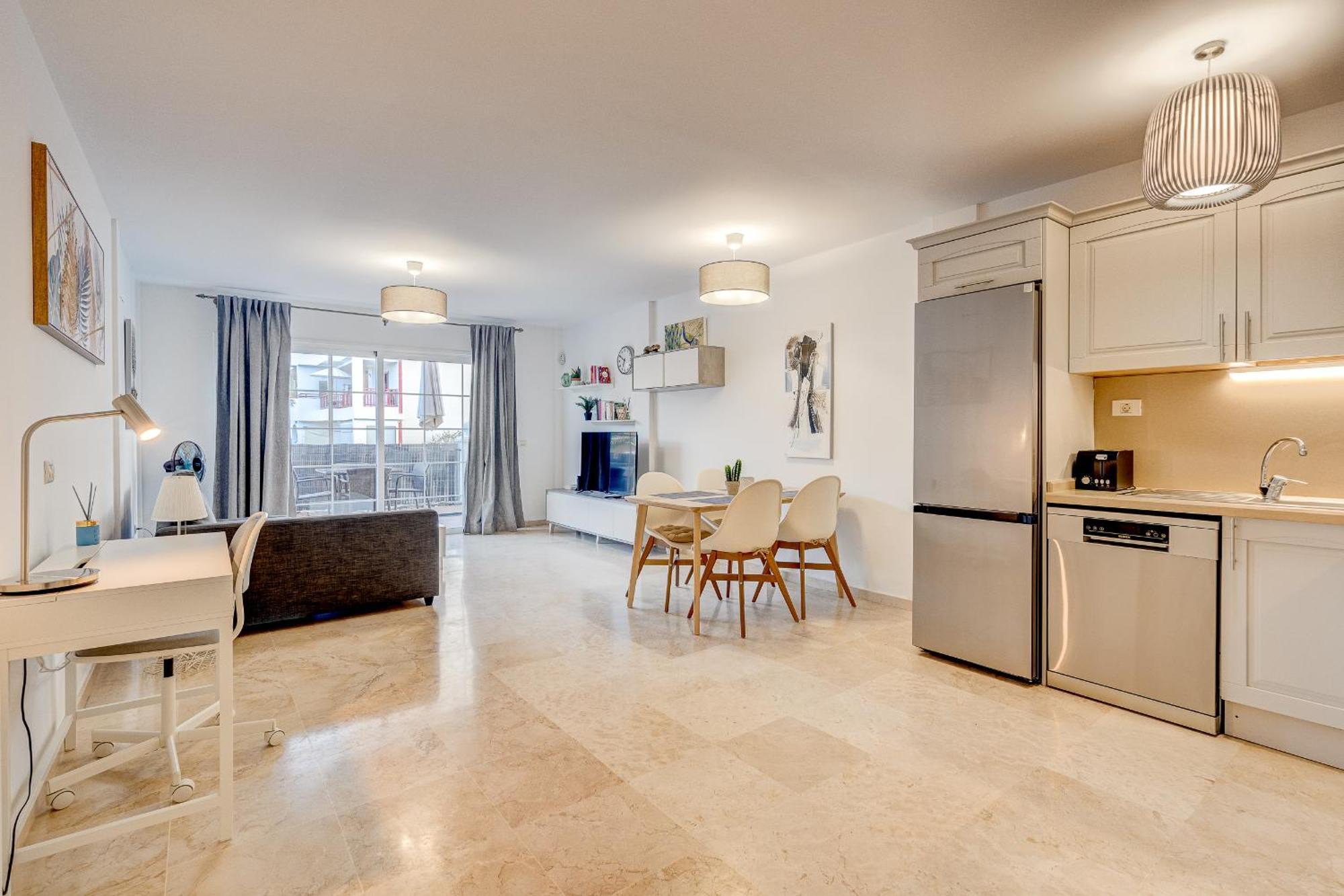 Paraiso Palm Mar Beautiful & Bright Renovated Apartment With Air Conditioning エクステリア 写真